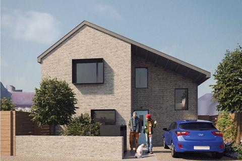 Kneller Road, Twickenham TW2 3 bed property with land for sale