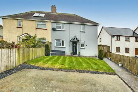 1 River View, Hundleton, Pembroke 3 bed semi