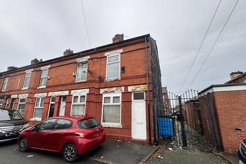 Prestage Street, Longsight 2 bed end of terrace house for sale