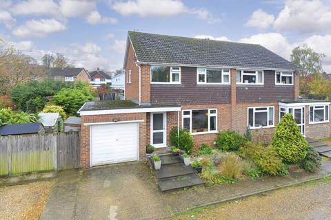 Pound Place Close, Shalford 3 bed semi
