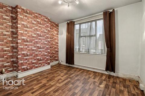 Chelsham Road, South Croydon 3 bed end of terrace house for sale