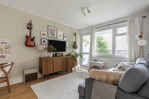 Cortis Road, London 2 bed house for sale
