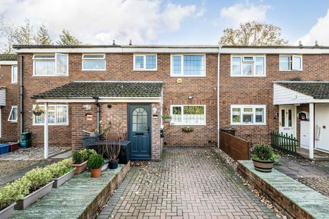 Ryland Close, Feltham TW13 3 bed house for sale