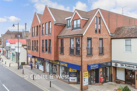 High Street, Dorking, Surrey 1 bed apartment for sale
