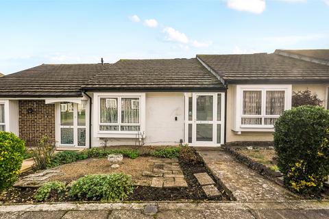 Southwood Close, Worcester Park KT4 2 bed bungalow for sale