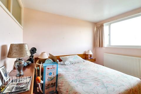 Manvers Road, Sheffield 3 bed terraced house for sale