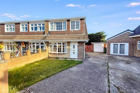 Kirkfell Close, Eaglescliffe... 3 bed semi