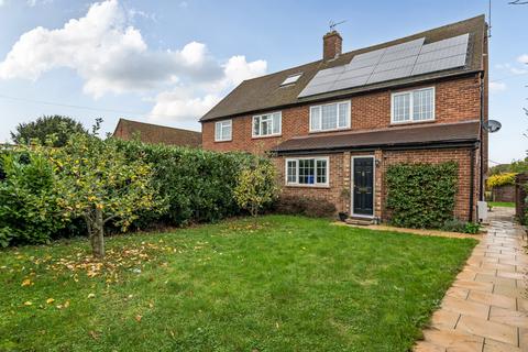 St. Leonards Road, Windsor, Berkshire 3 bed semi