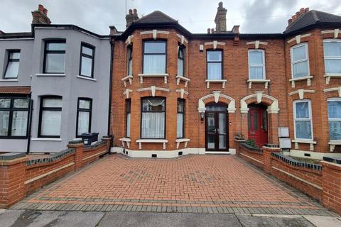 Vernon Road, Ilford 4 bed terraced house for sale
