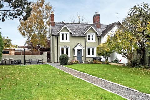 Holyhead Road, Bicton, Shrewsbury 2 bed semi