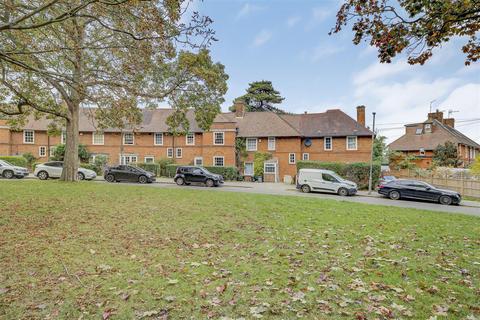 The Pleasance, Putney, SW15 3 bed house for sale