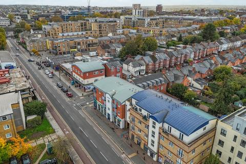 New Street, Chelmsford 2 bed flat for sale