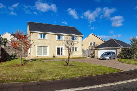 17 Riverside Drive, Kelso TD5 7RH 4 bed detached house for sale