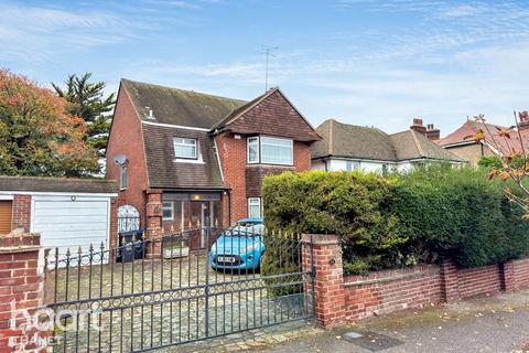 Devonshire Gardens, Margate 3 bed detached house for sale