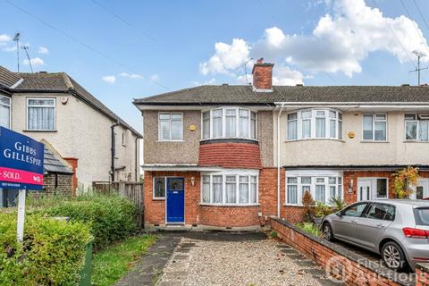 Drake Road, Harrow, Middlesex 3 bed end of terrace house for sale