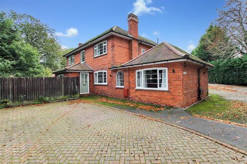 Willingham Road, Market Rasen LN8 5 bed detached house for sale
