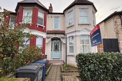 107a Station Road, London, N3 2SP 5 bed semi