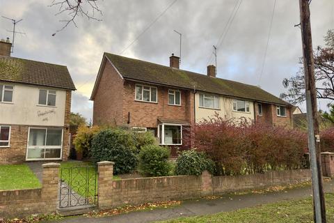 Harlestone Road, Northampton NN5 5 bed semi