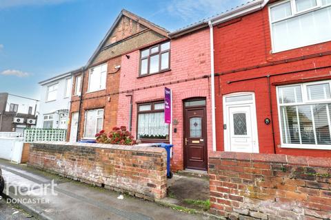 Queens Crescent, Edlington, Doncaster 2 bed terraced house for sale