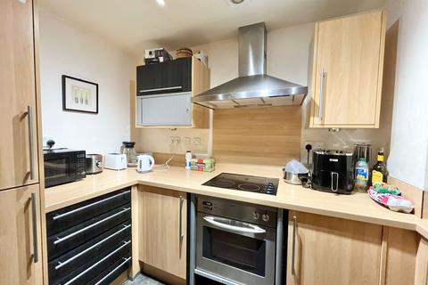 Duke Street, Swansea SA1 4 bed flat for sale