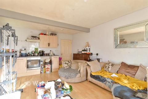 Longhill Avenue, Chatham, Kent 1 bed flat for sale