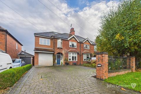 Henhurst Hill, Burton