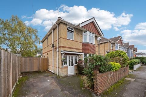 Alcester Road, Poole BH12 3 bed detached house for sale