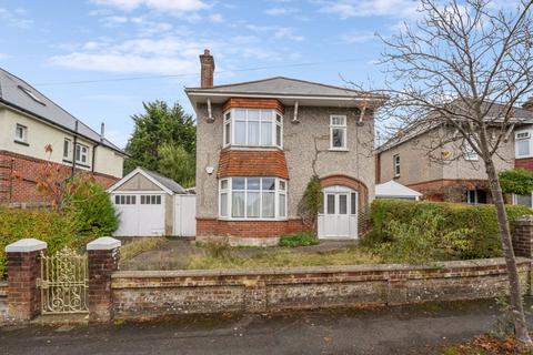 Firs Glen Road, Bournemouth BH9 4 bed detached house for sale