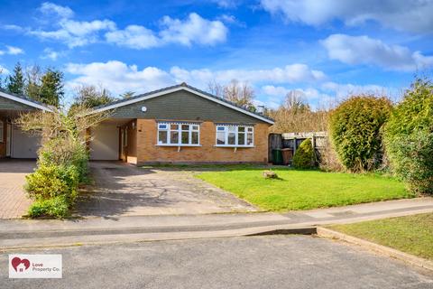 Gilberry Close, Knowle B93 3 bed detached bungalow for sale