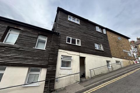 42B Luton Road, Chatham, Kent ME4 5AA 1 bed maisonette for sale