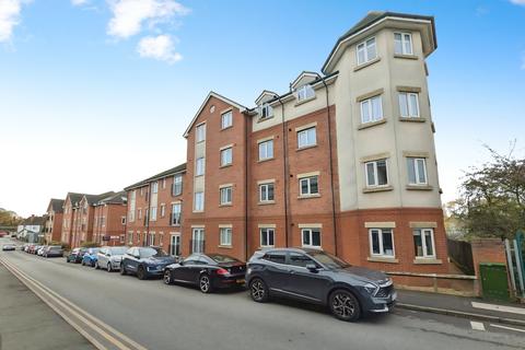 15 Eaton Court, Trent Road, Nuneaton... 2 bed flat for sale