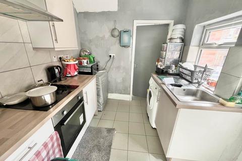 Uxbridge Terrace, Gateshead NE10 2 bed flat for sale