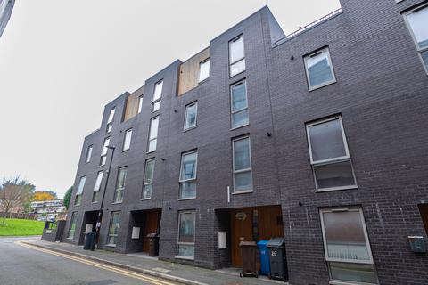 Sudbury Street, Sheffield S3 5 bed house of multiple occupation for sale