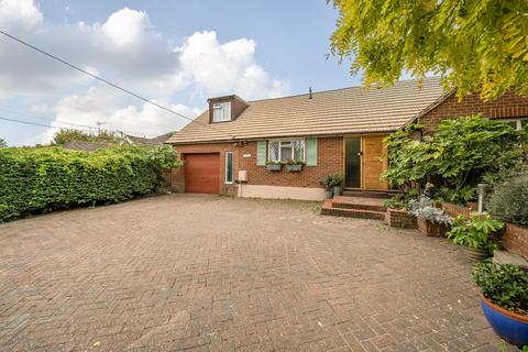 The Street, Borden, Sittingbourne... 5 bed chalet for sale