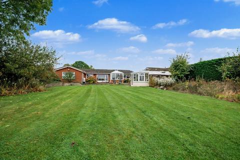 West End, Long Whatton LE12 4 bed detached bungalow for sale