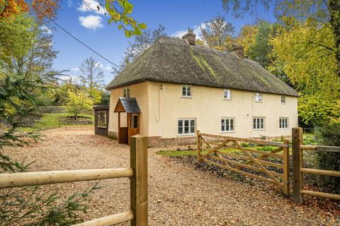 Princes Hill, Salisbury SP5 3 bed cottage for sale