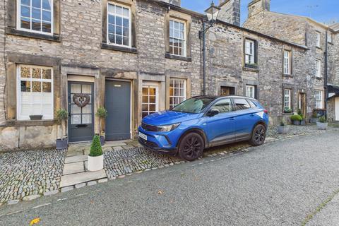 8 Horse Market, Kirkby Lonsdale, LA6 2AS 2 bed cottage for sale