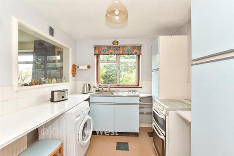 Luard Court, Warblington, Havant... 3 bed semi