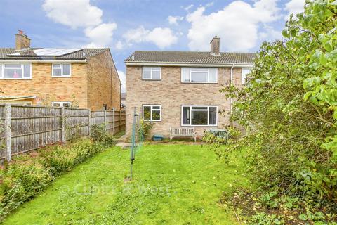 Luard Court, Warblington, Havant... 3 bed semi