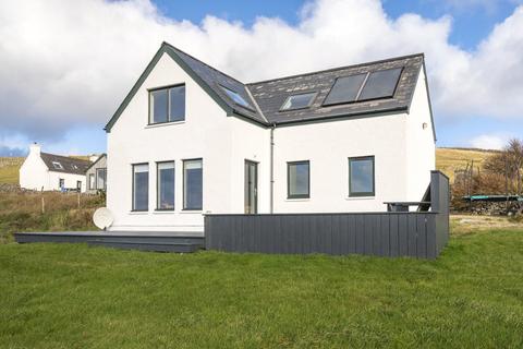 194 Clashmore, Lochinver, Lairg, IV27 4 bed house for sale