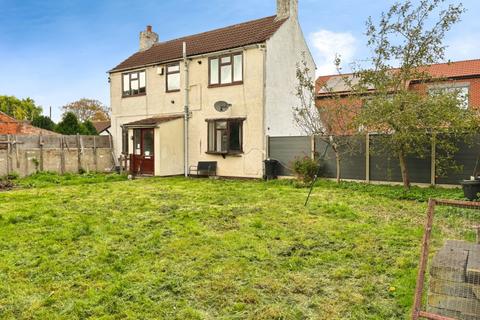 Dog & Duck Lane, Morton, Gainsborough 3 bed cottage for sale