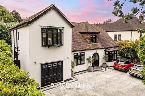 Ardleigh Green Road, Hornchurch, RM11 4 bed detached house for sale