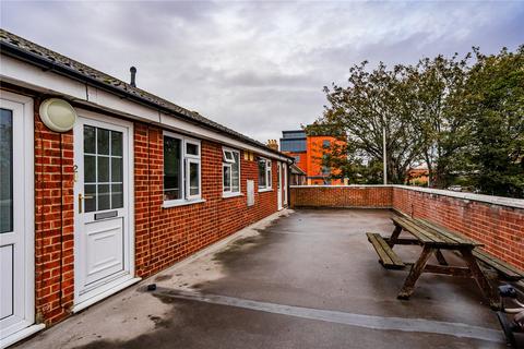 Wellowgate, Grimsby, Lincolnshire, DN32 2 bed apartment for sale