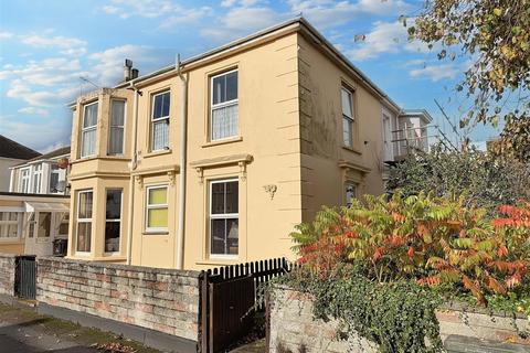 Falmouth TR11 1 bed apartment for sale