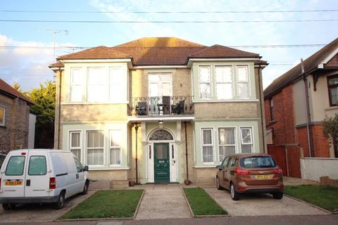 Alton Road, Clacton on Sea, CO15 1 bed flat for sale
