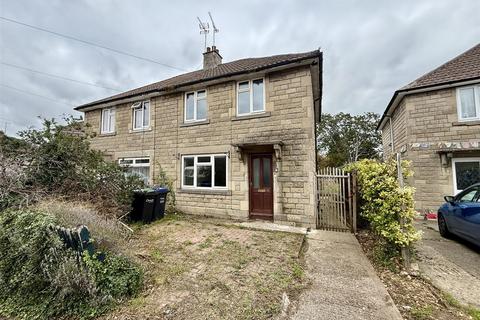 Ashe Crescent, Chippenham 3 bed semi