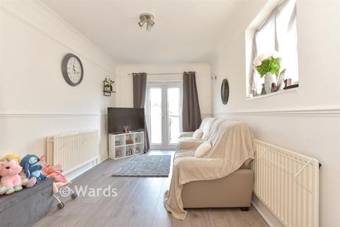 Clarence Road, Chatham, Kent 1 bed end of terrace house for sale