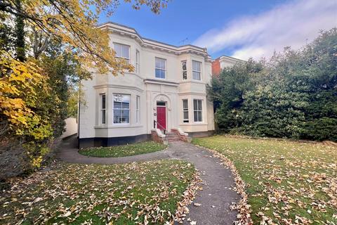 43 Leam Terrace, Leamington Spa CV31 1 bed apartment for sale