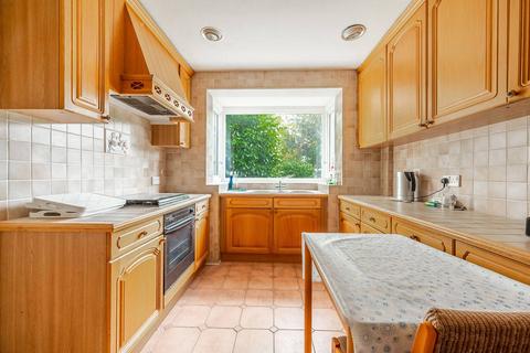 Winscombe Way, Stanmore, HA7 5 bed detached house for sale