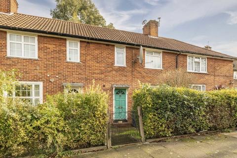 Westcott Crescent, London W7 3 bed house for sale